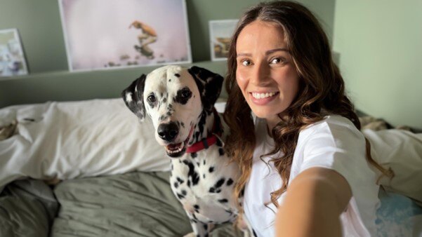 Dalmata com a sua humana